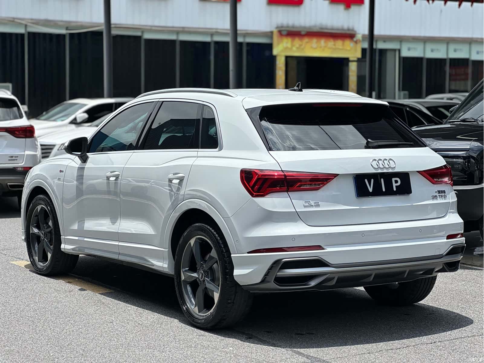 Audi Q3, 2022 все фото