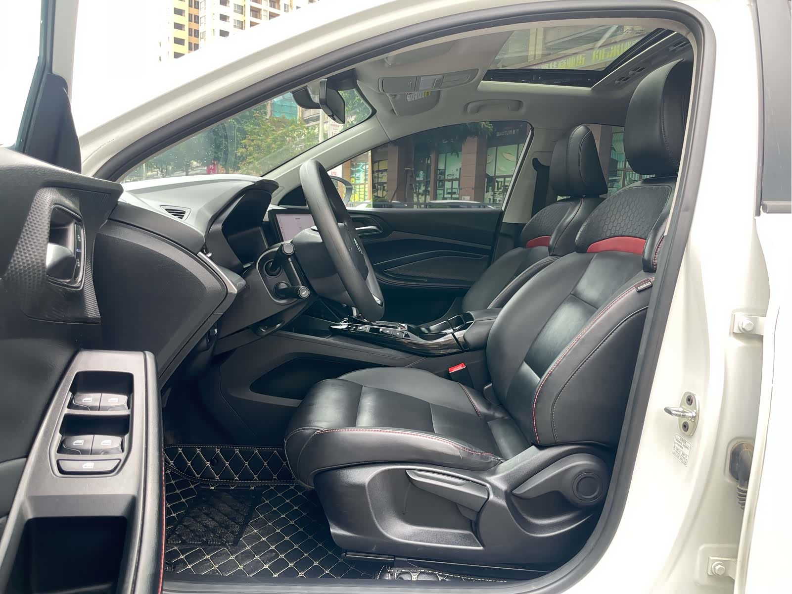 MG MG5, 2023 9