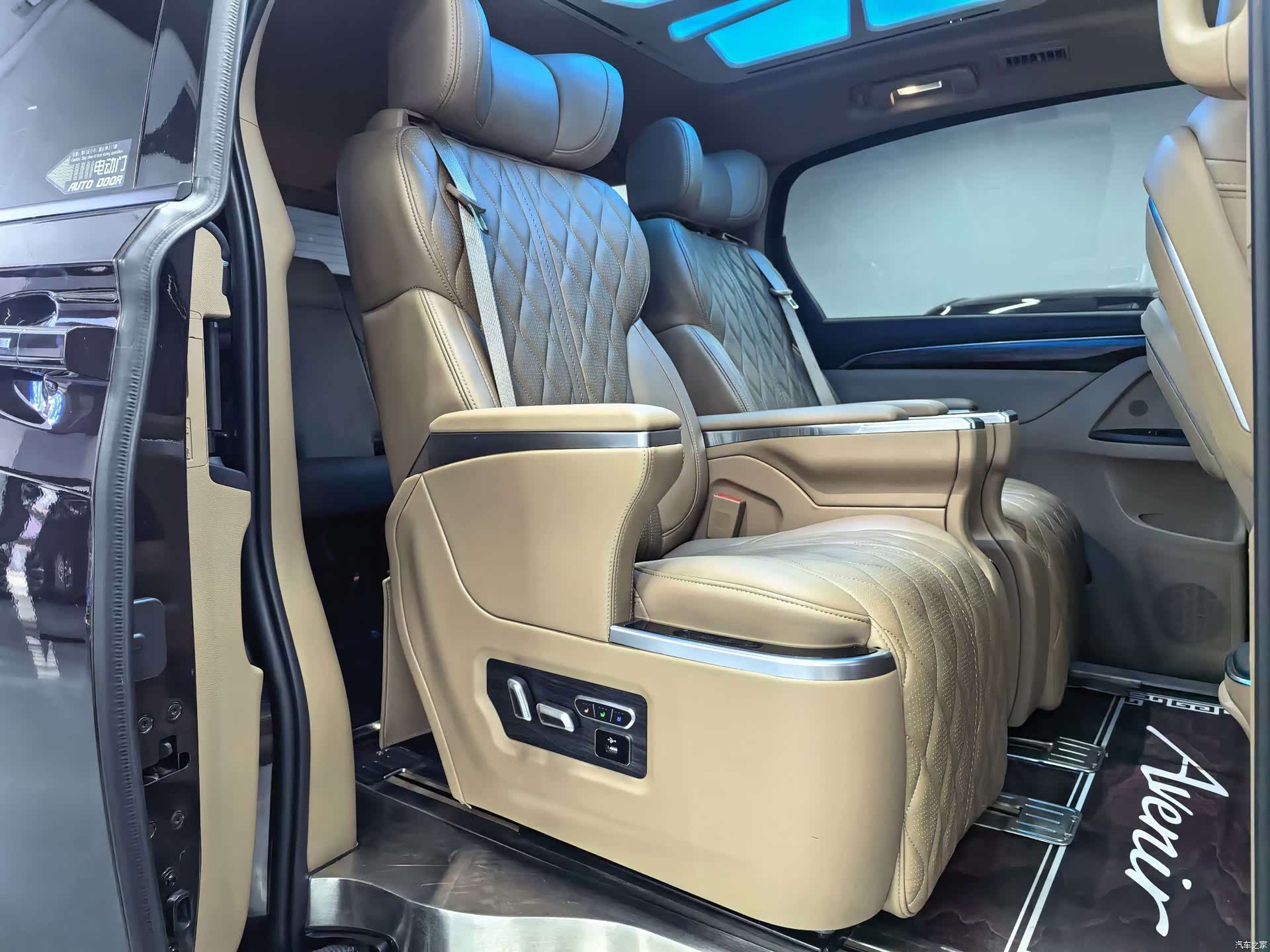 Buick GL8, 2021 10