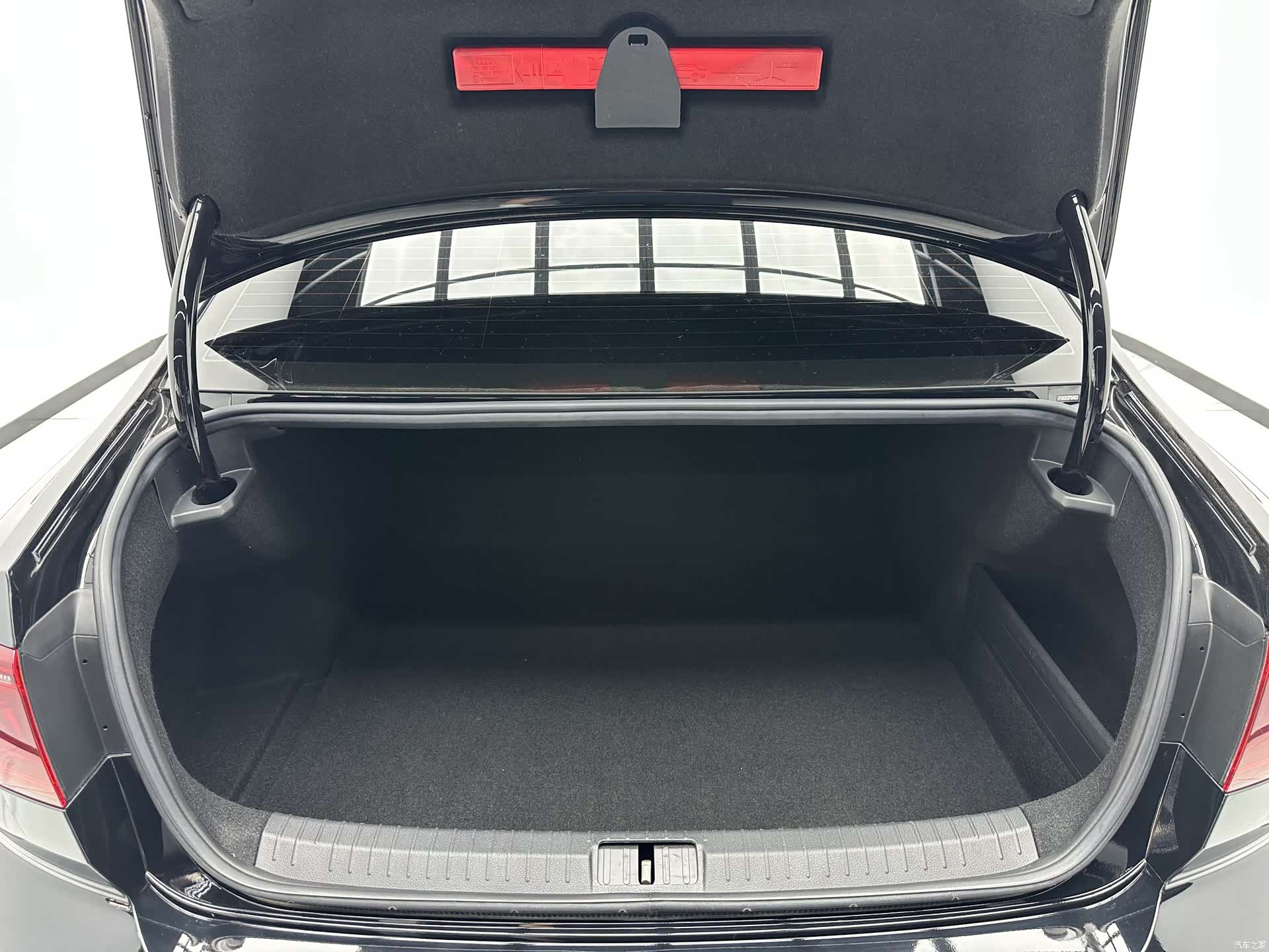 Volkswagen Magotan, 2024 16