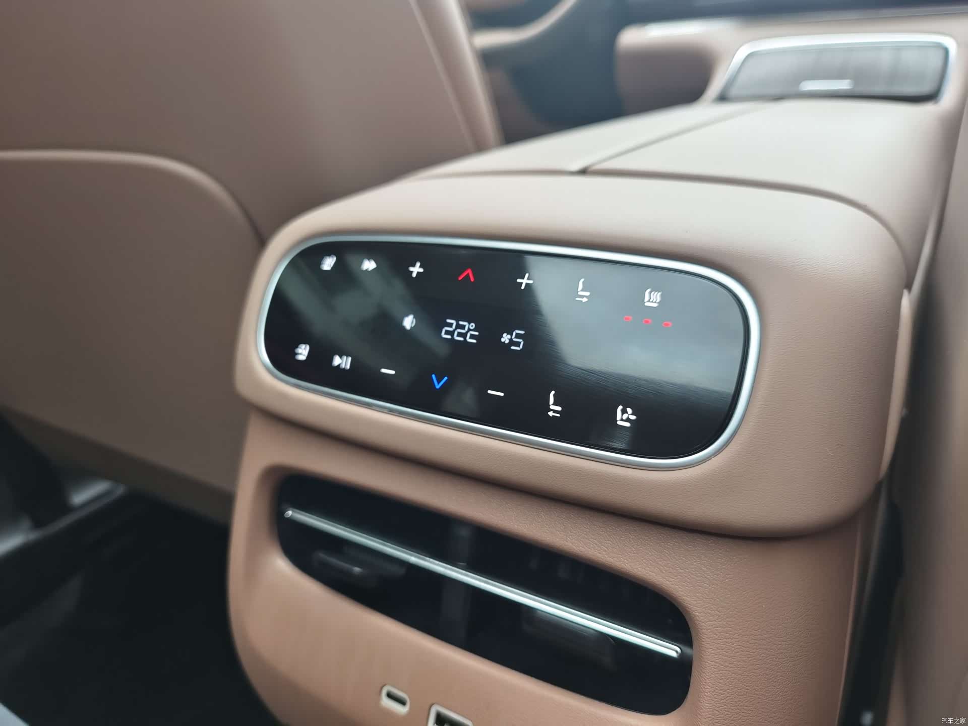 Leapmotor C11, 2025 20