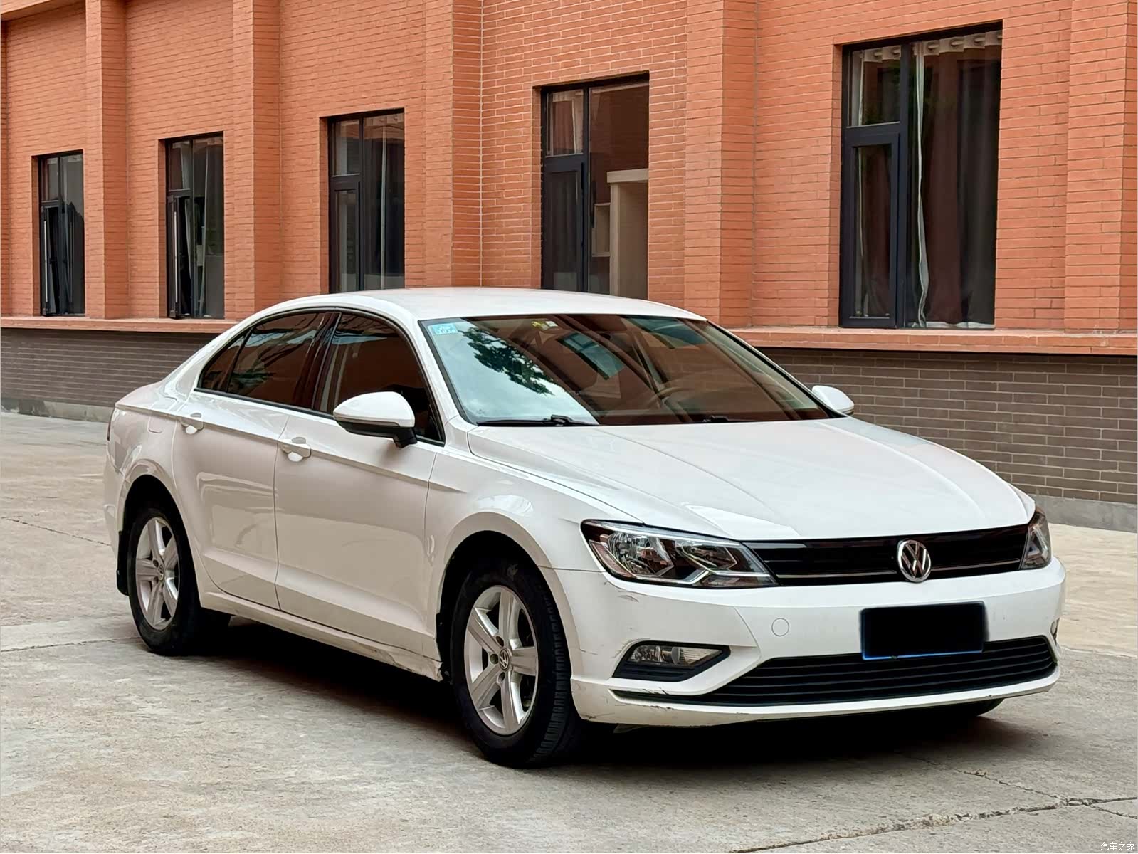 Volkswagen Lamando, 2016 3