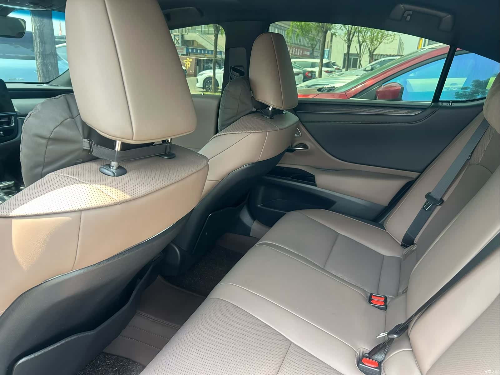 Lexus ES, 2024 7