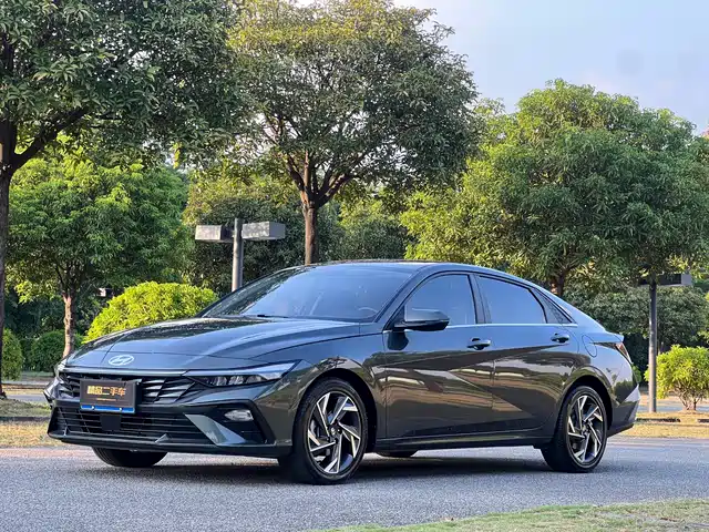 Hyundai Elantra 2025 — купить из Китая под заказ