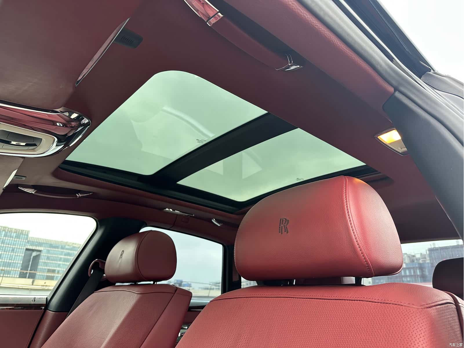 Rolls-Royce Ghost, 2011 8