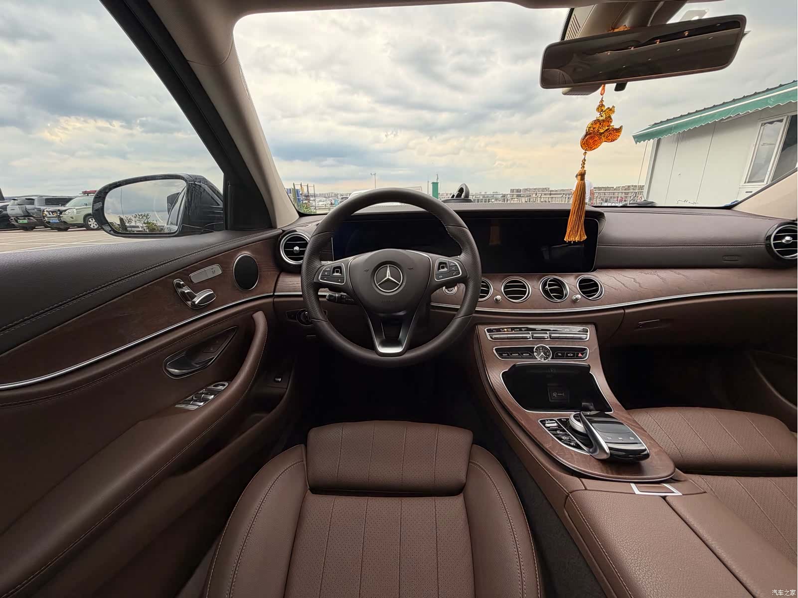 Mercedes-Benz E-Class, 2018 12