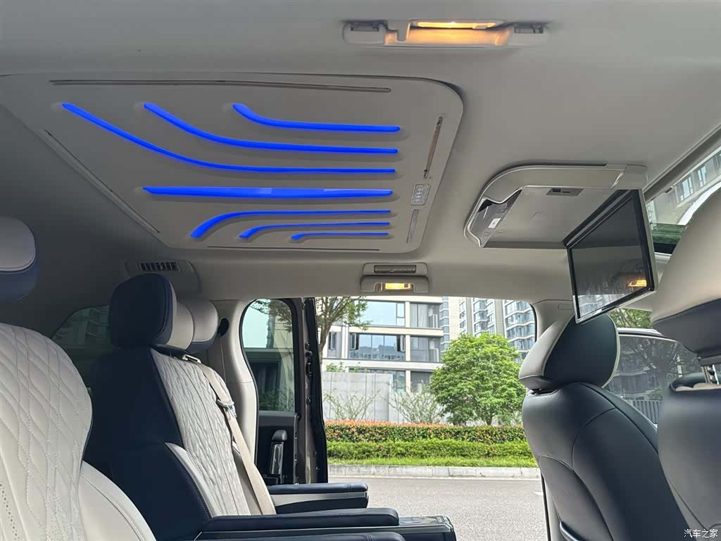 Buick GL8, 2022 11