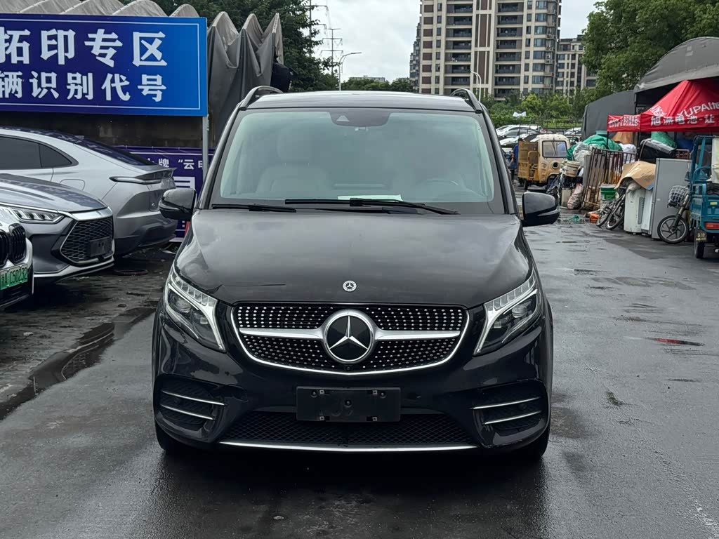 Mercedes-Benz V-Class