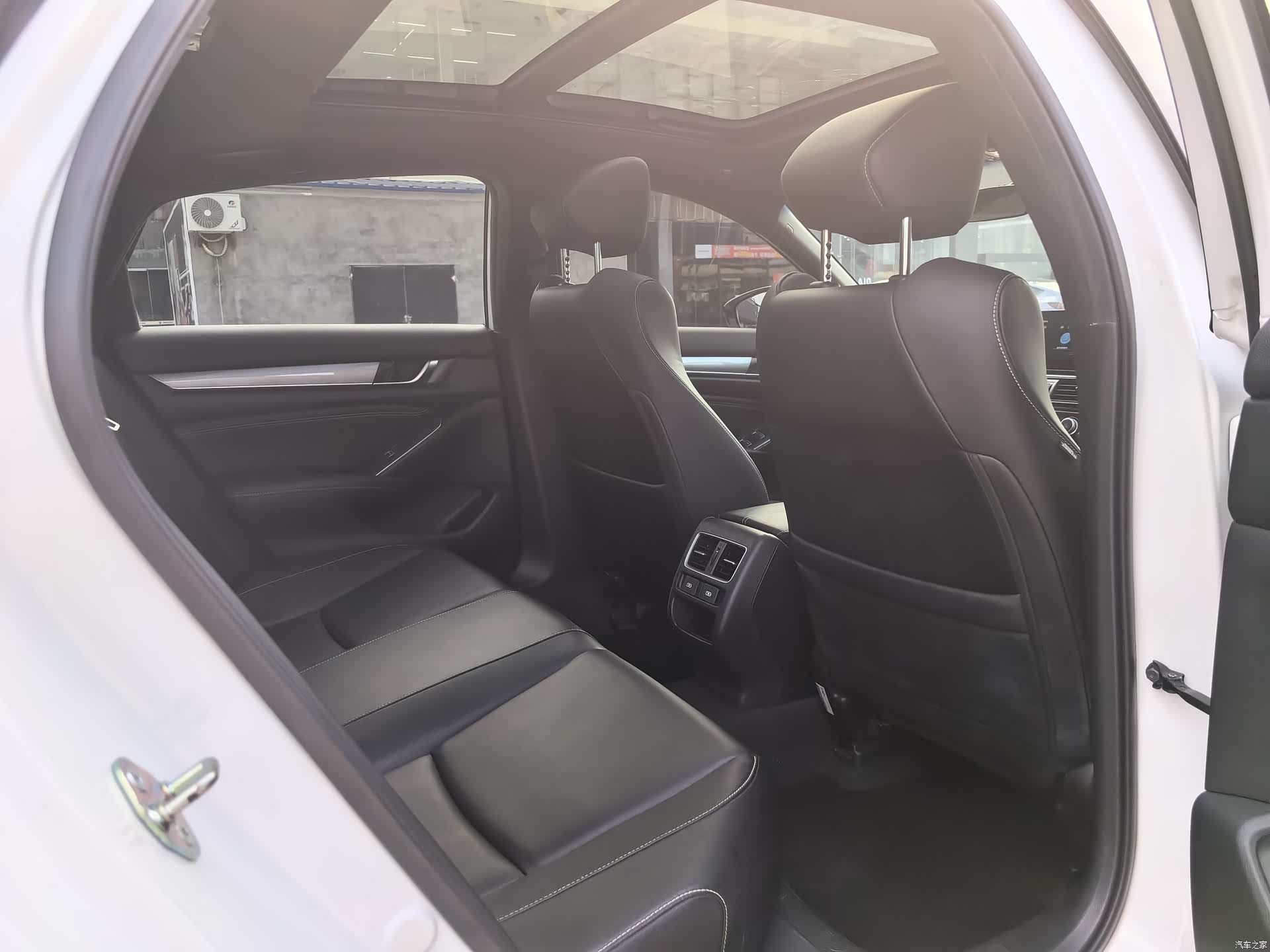 Honda Inspire, 2022 16