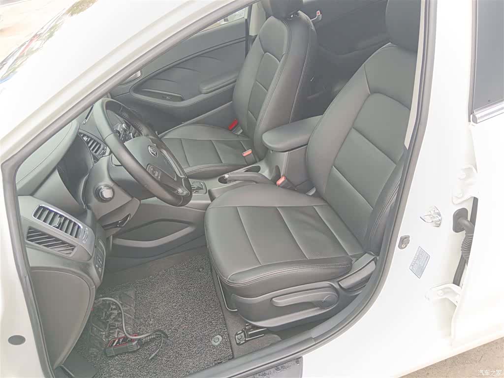 Kia K3, 2015 15
