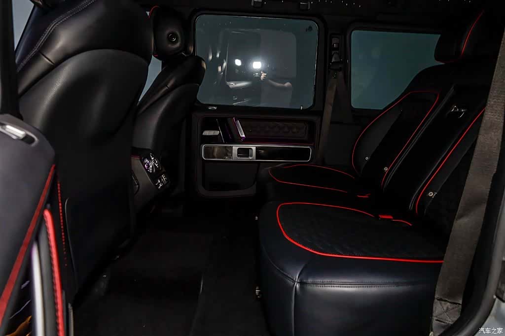 Mercedes-Benz G-Class, 2015 12