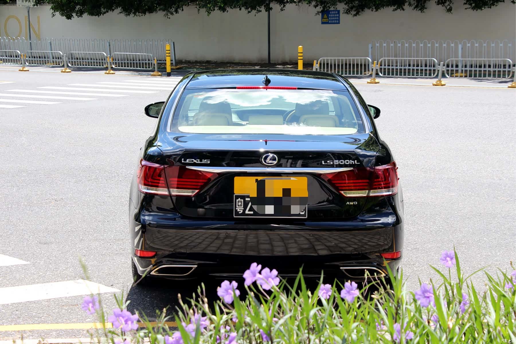 Lexus LS, 2015 4