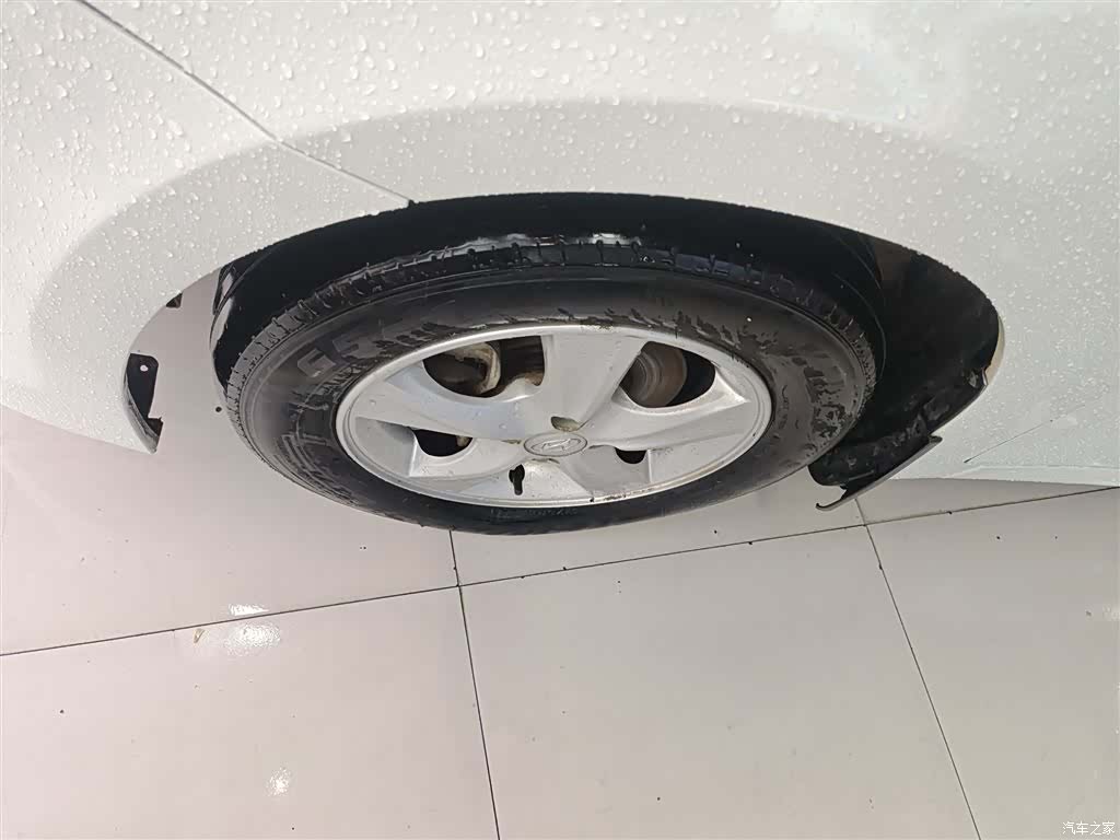 Hyundai GLX, 2014 23