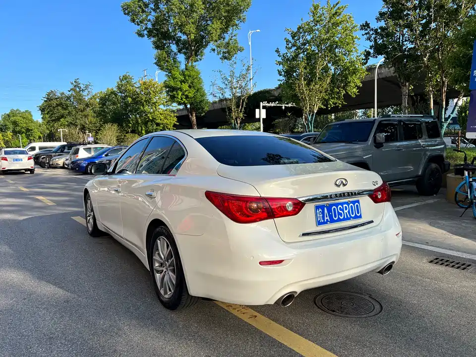 Infiniti Q50