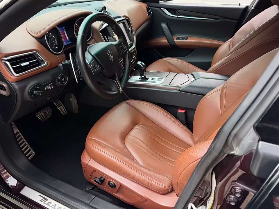 Maserati Ghibli Maserati Ghibli