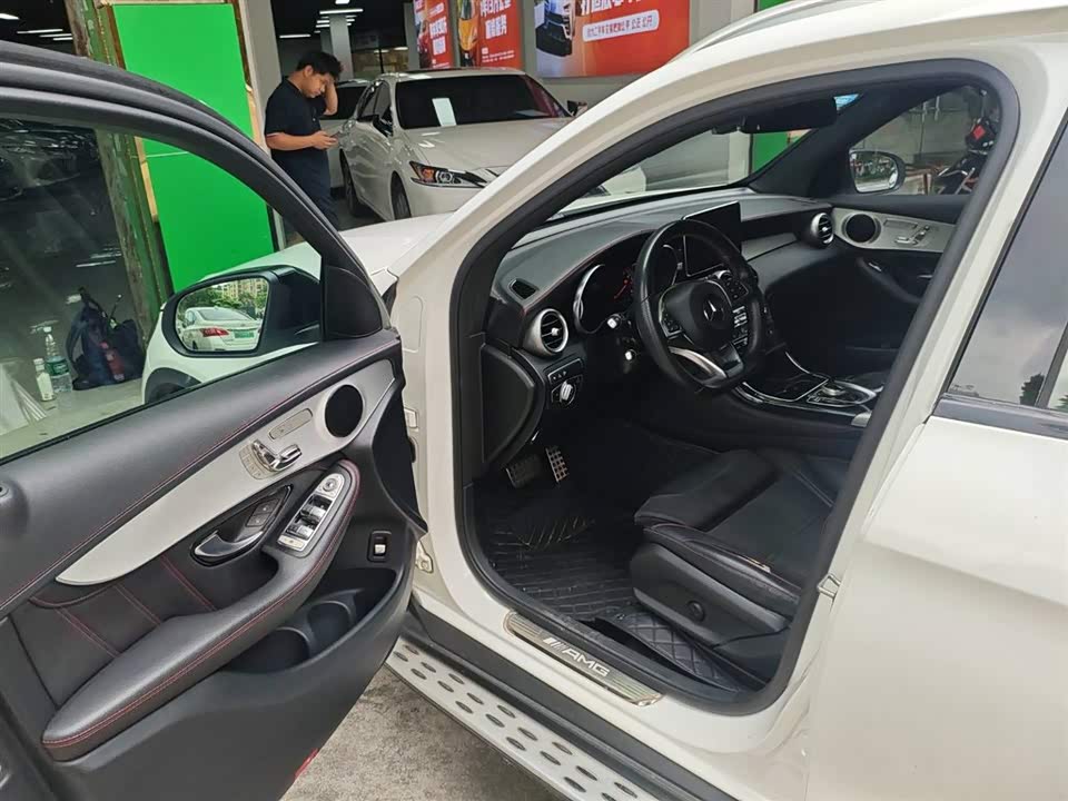 Mercedes-Benz GLC AMG