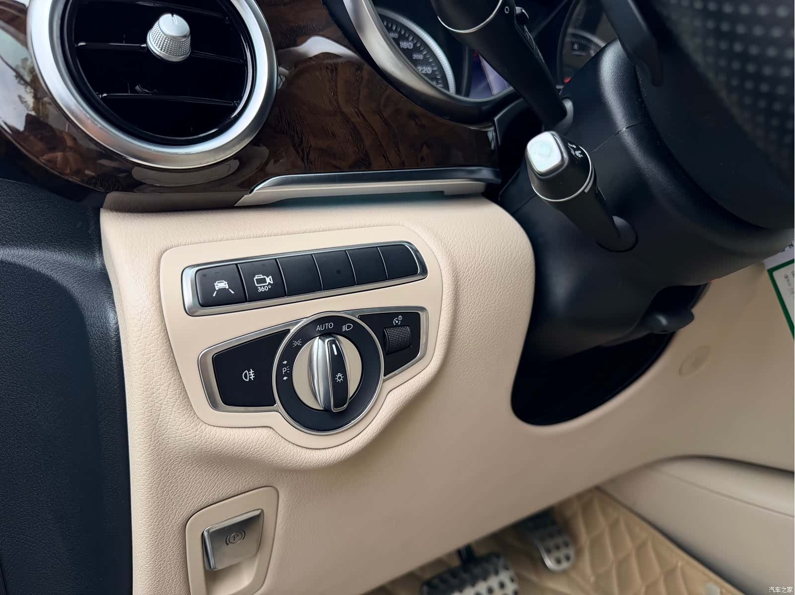 Mercedes-Benz V-Class, 2018 11