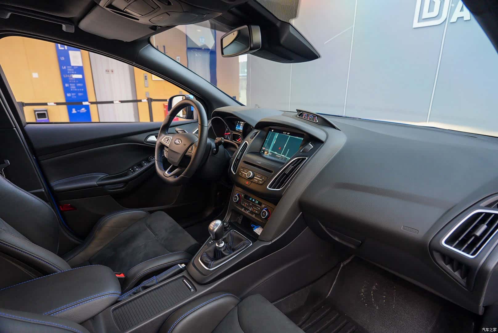 Ford Focus, 2018 11