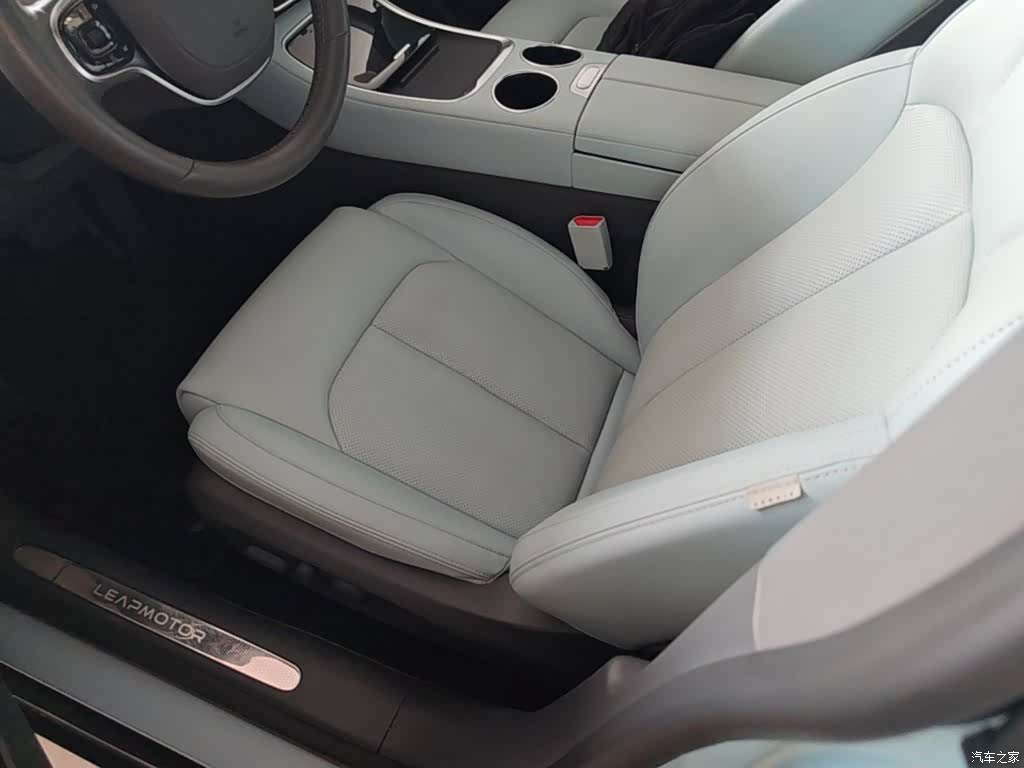 Leapmotor C01, 2024 15