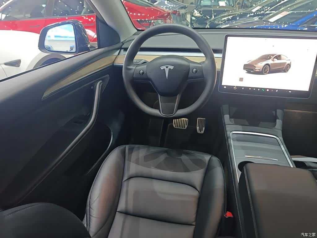 Tesla Model Y, 2022 11