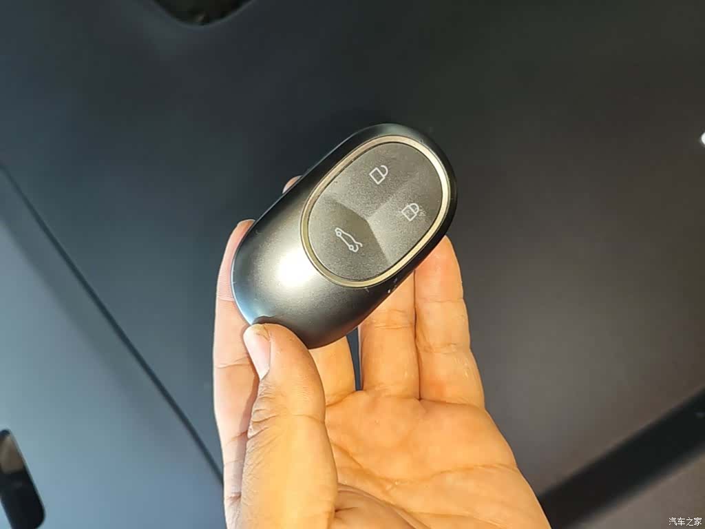 NIO ES6, 2025 9
