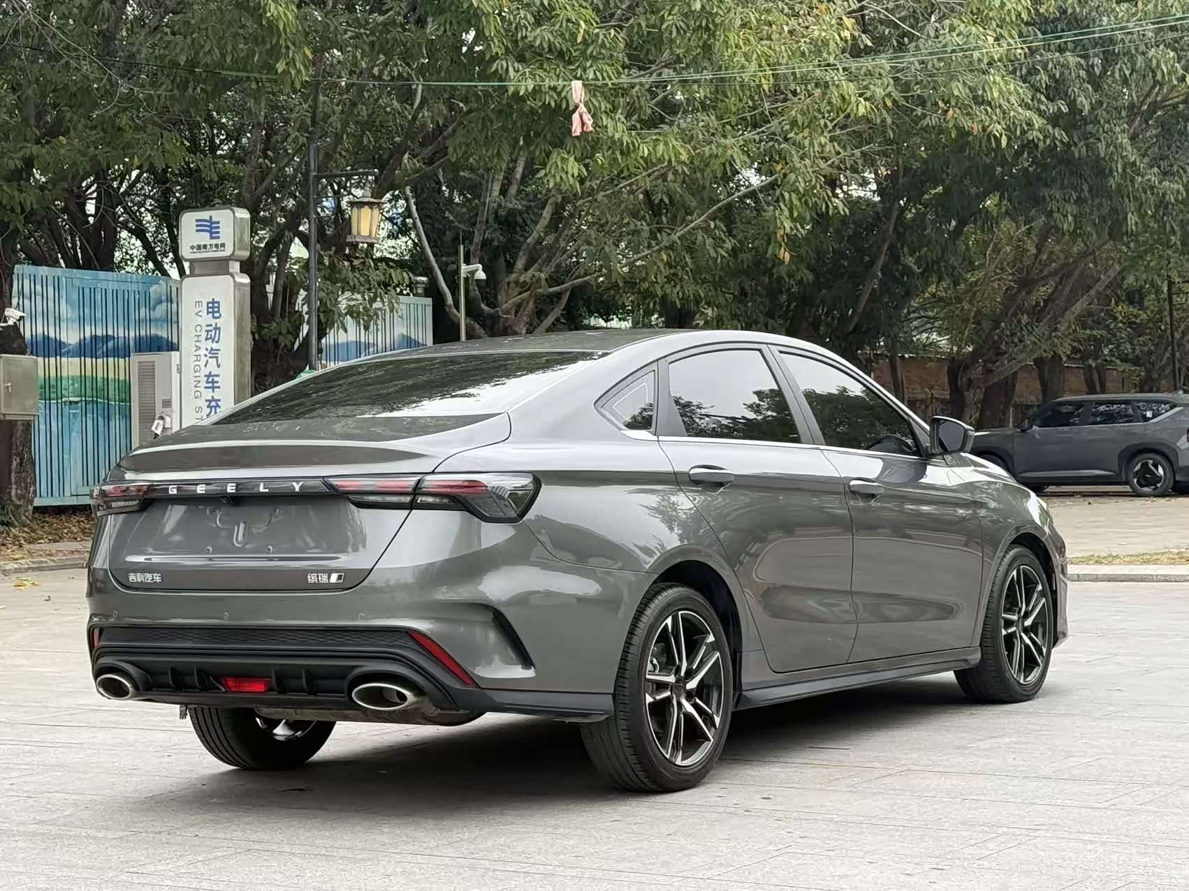 Geely Binray, 2023 13