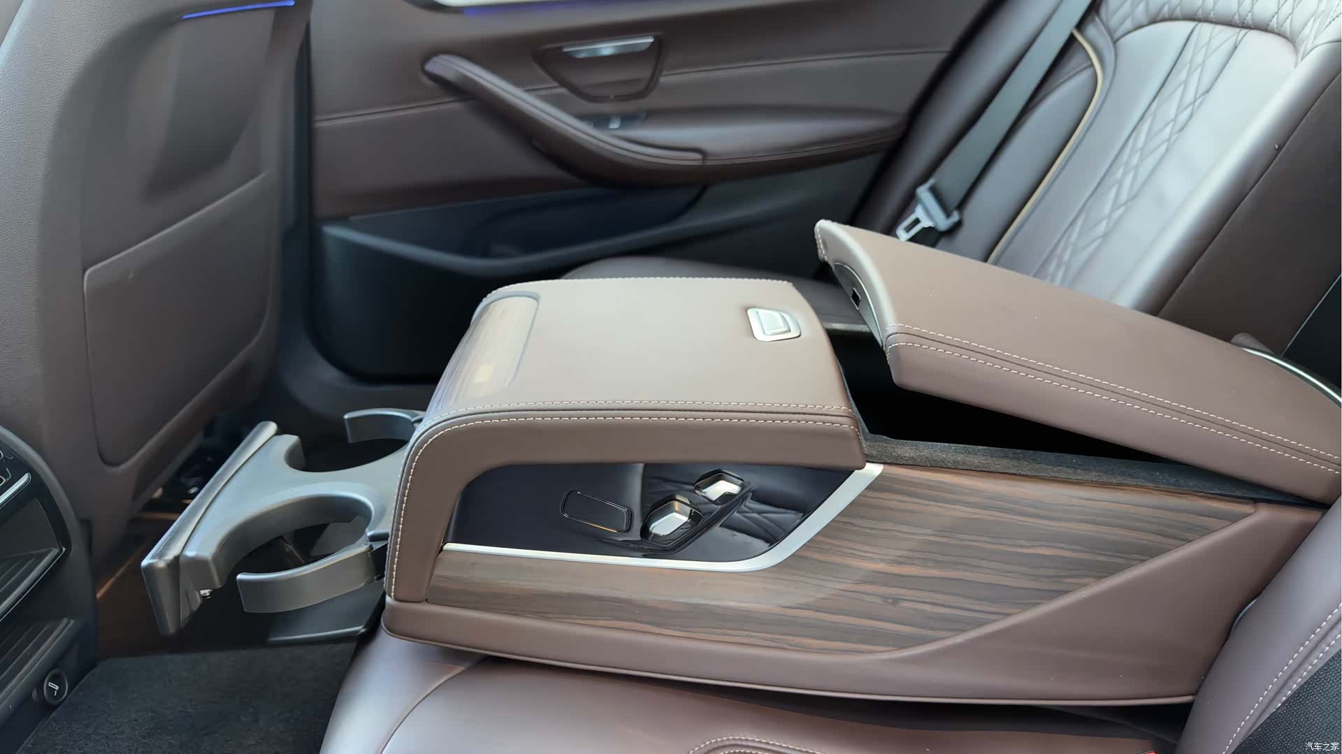 BMW 5 Series, 2018 22