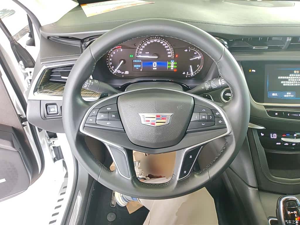 Cadillac XT5, 2016 11
