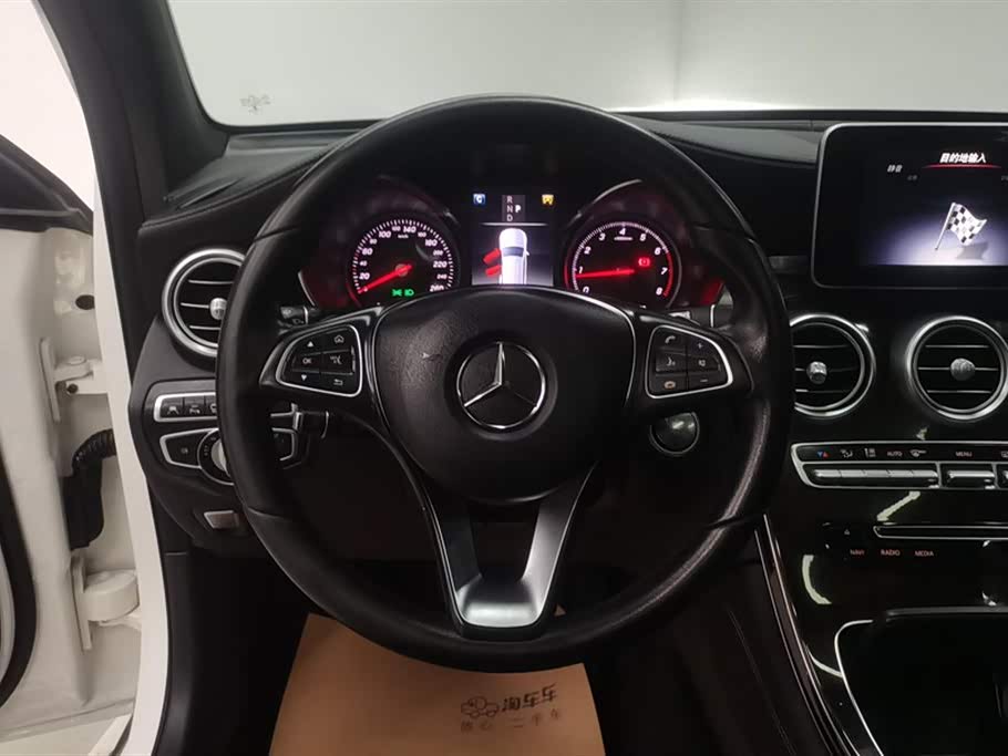 Mercedes-Benz GLC Mercedes-Benz GLC