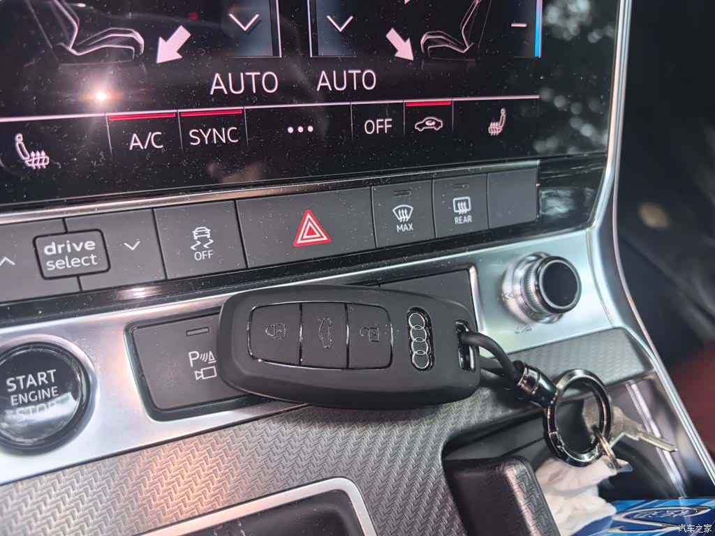 Audi A7L, 2024 12