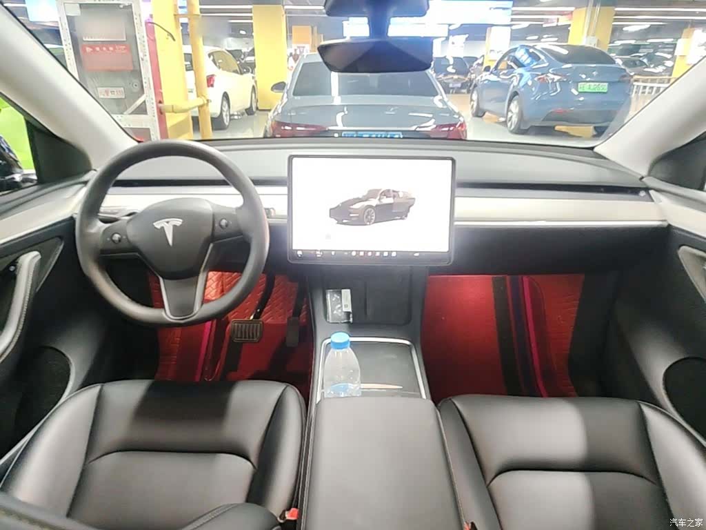Tesla Model Y, 2024 10