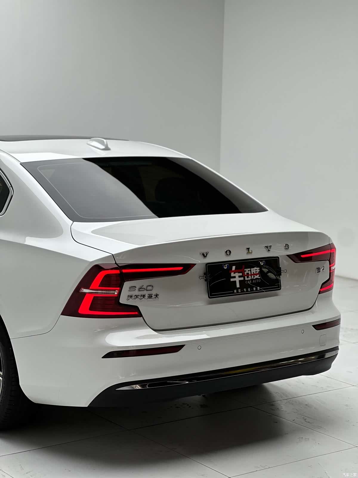 Volvo S60, 2023 12