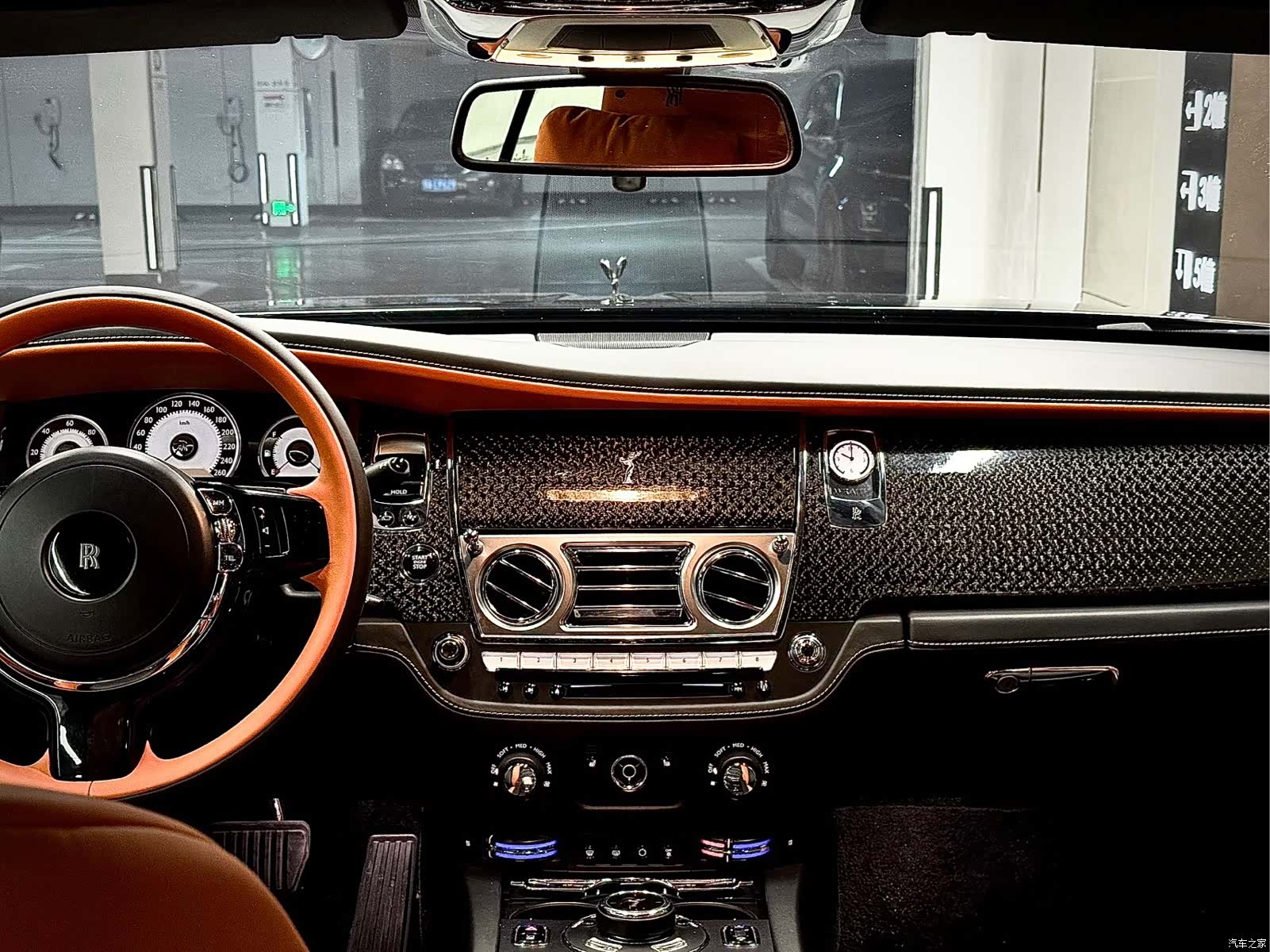Rolls-Royce Wraith, 2016 7
