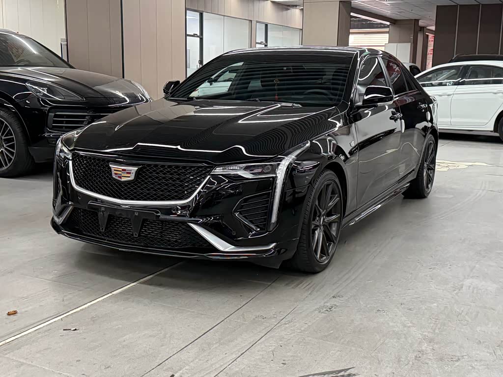 Cadillac CT4