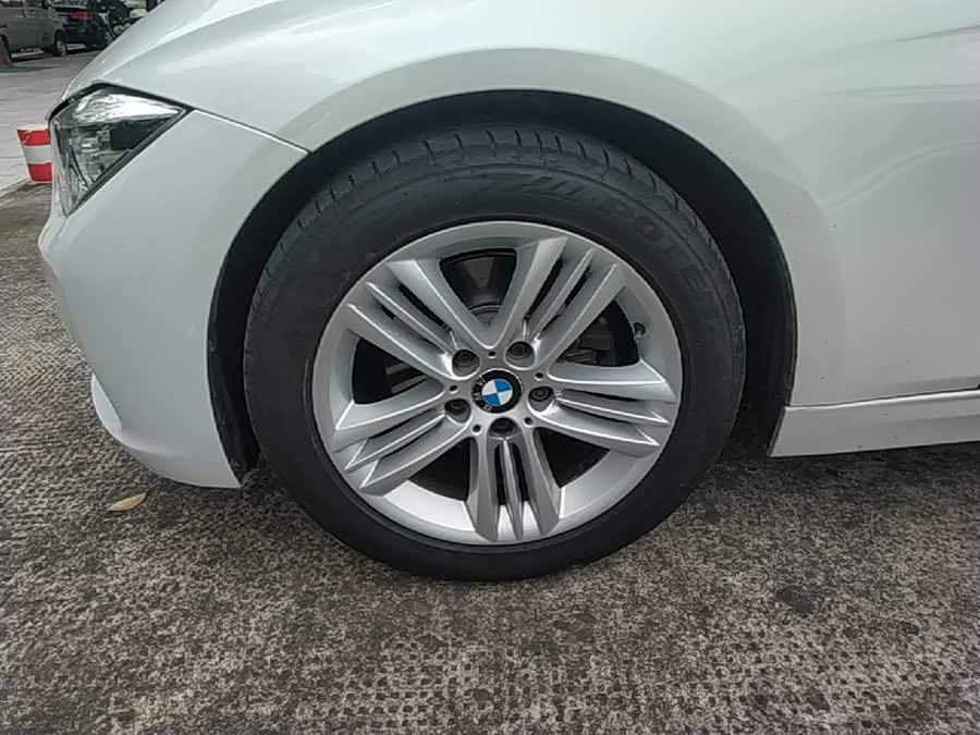 BMW 3 Series 2016, фото 22