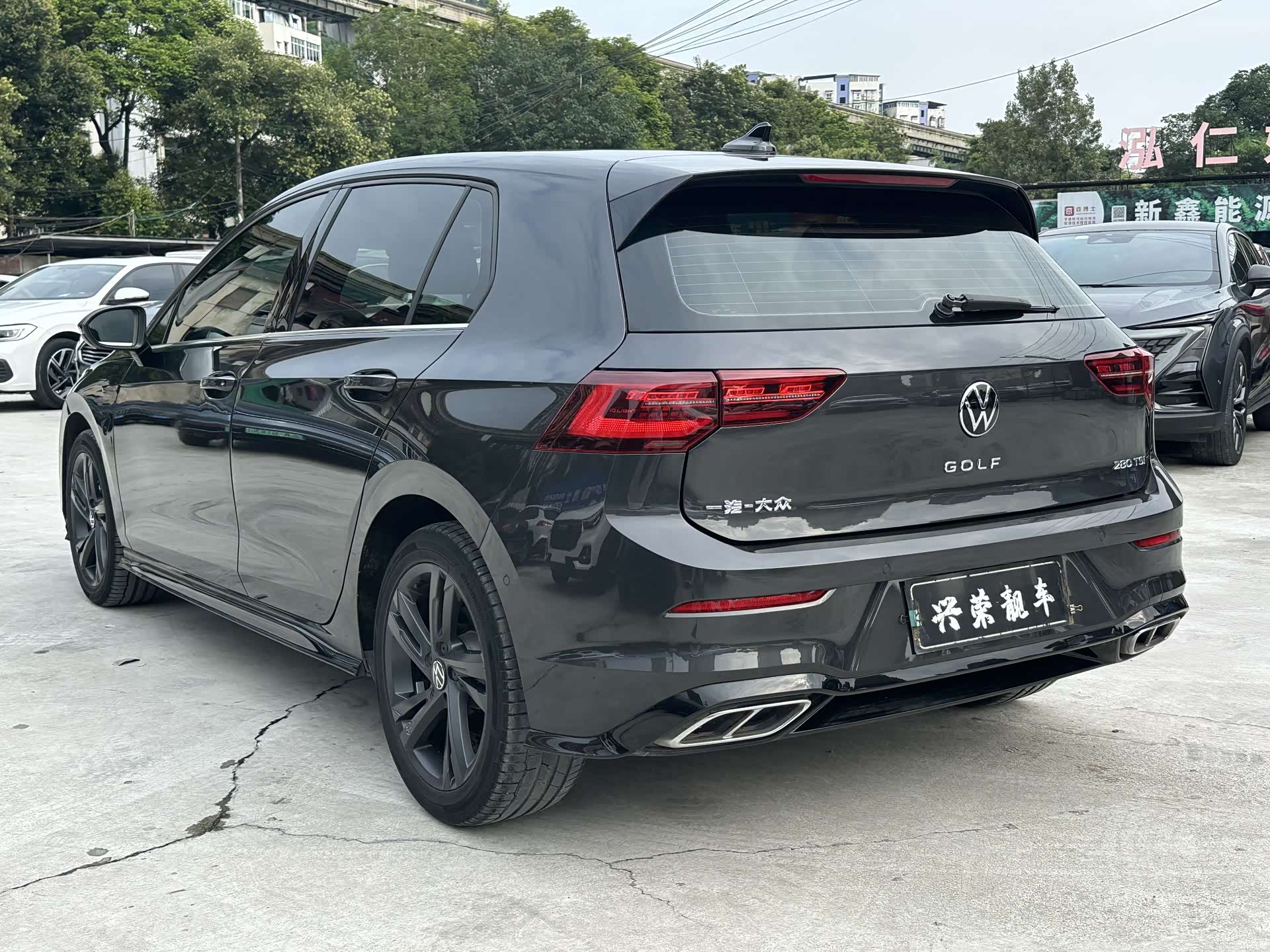 Volkswagen Golf, 2022 все фото