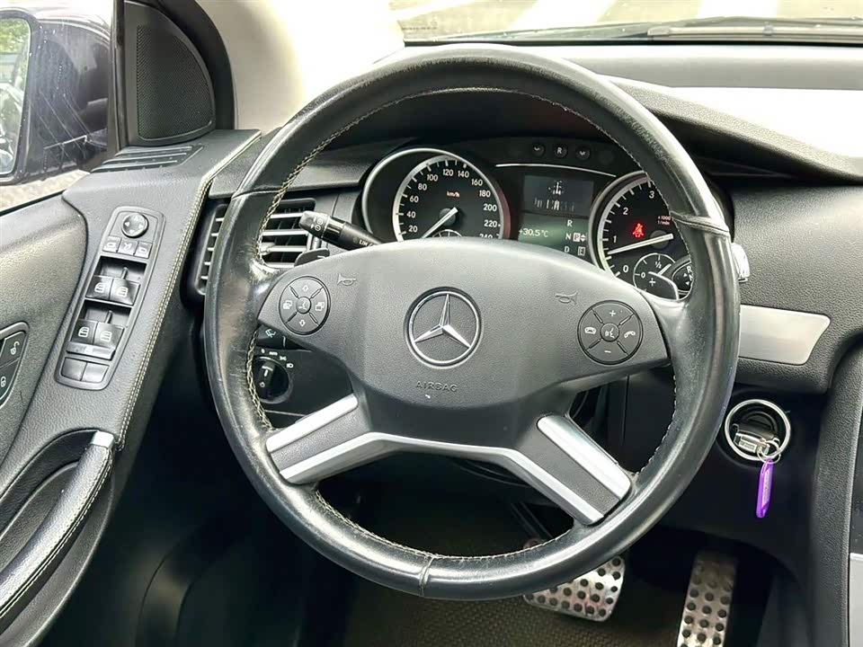 Mercedes-Benz R-class