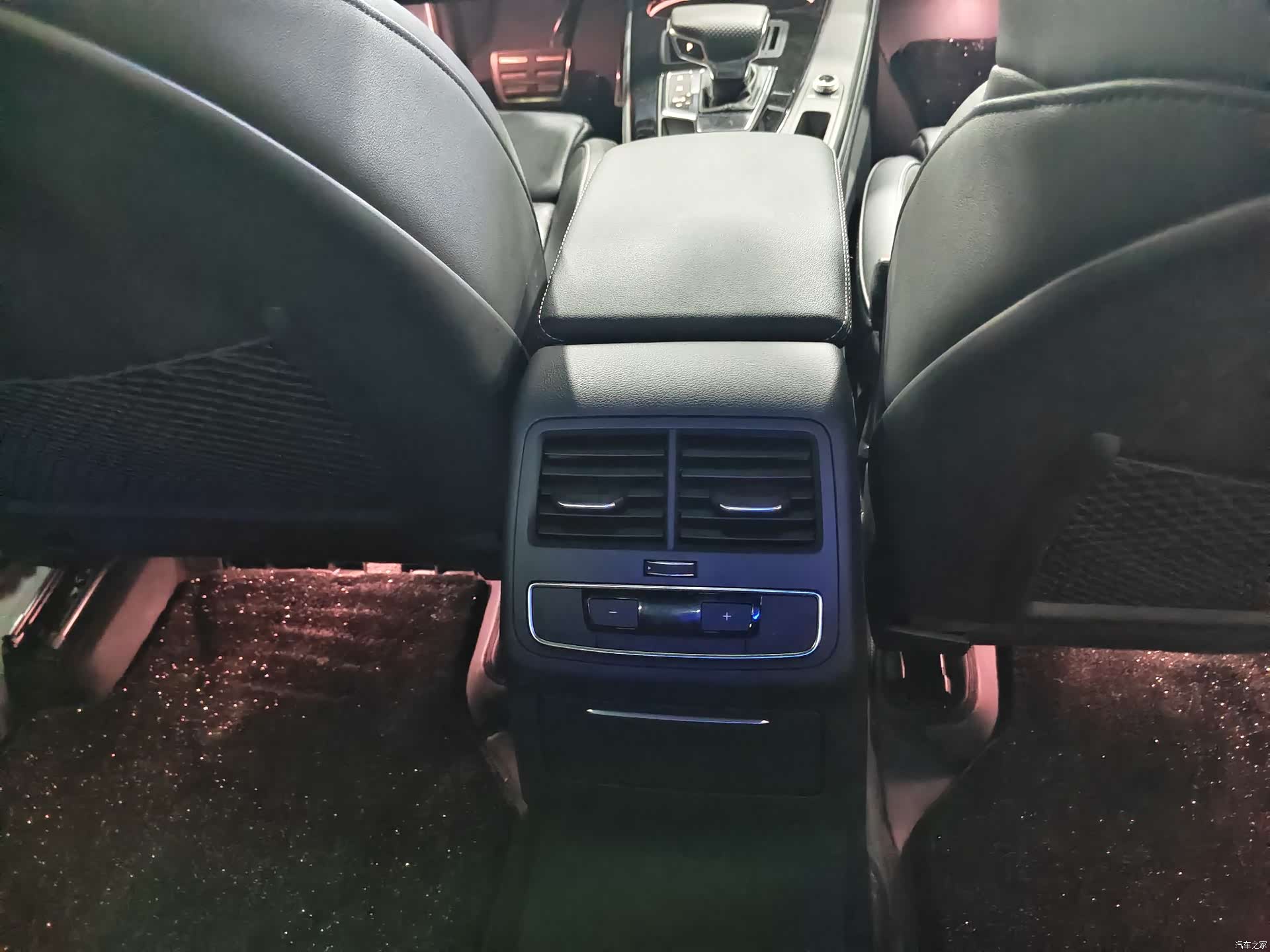 Audi A4L, 2024 11