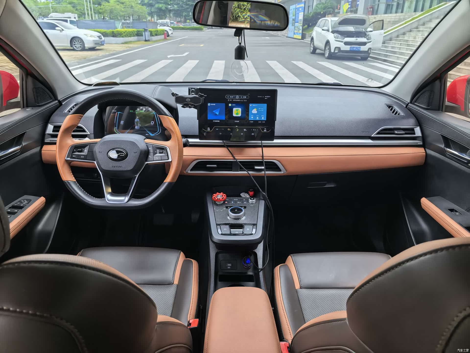 BYD E2, 2020 9