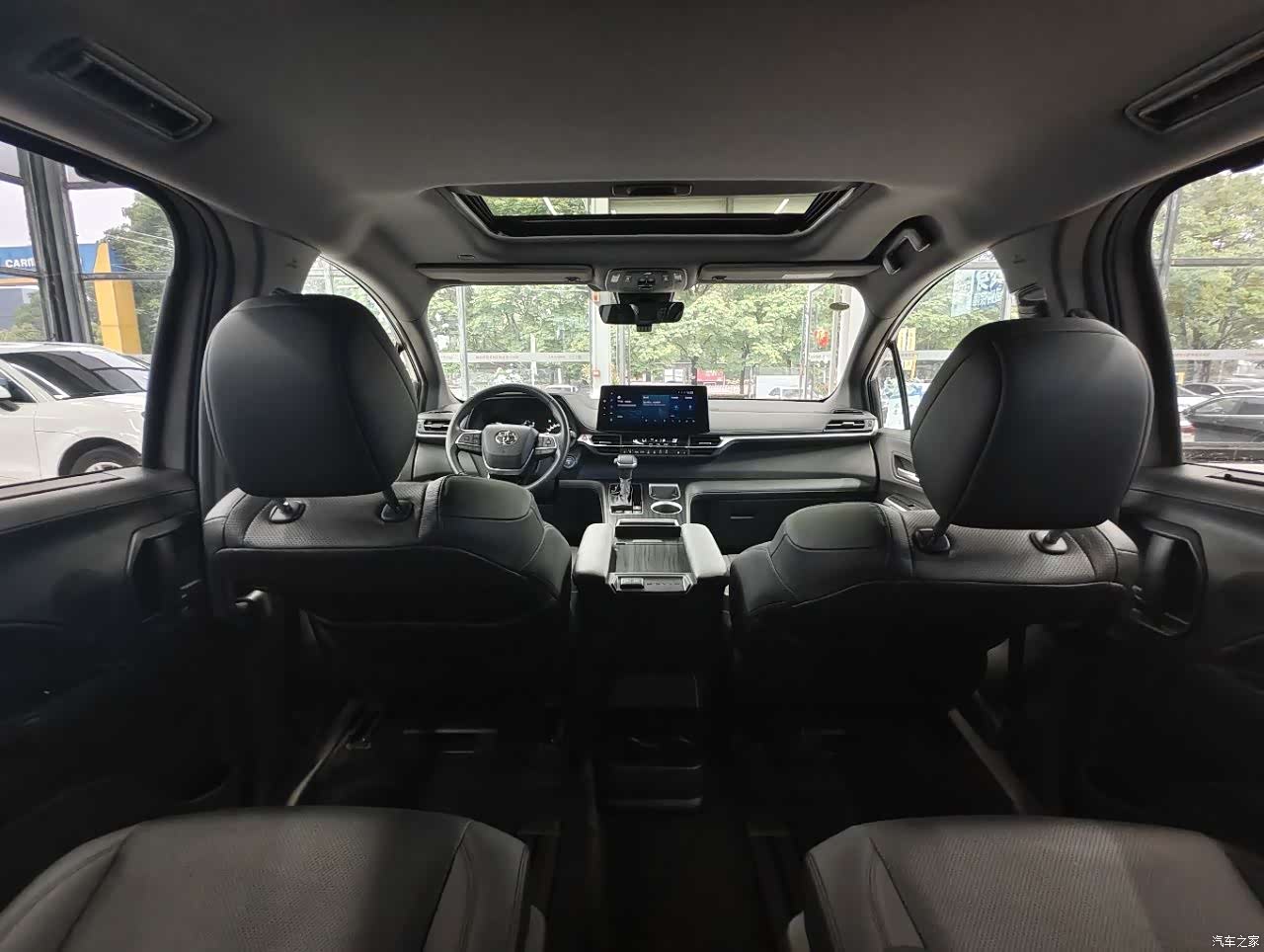 Toyota Sienna, 2023 16