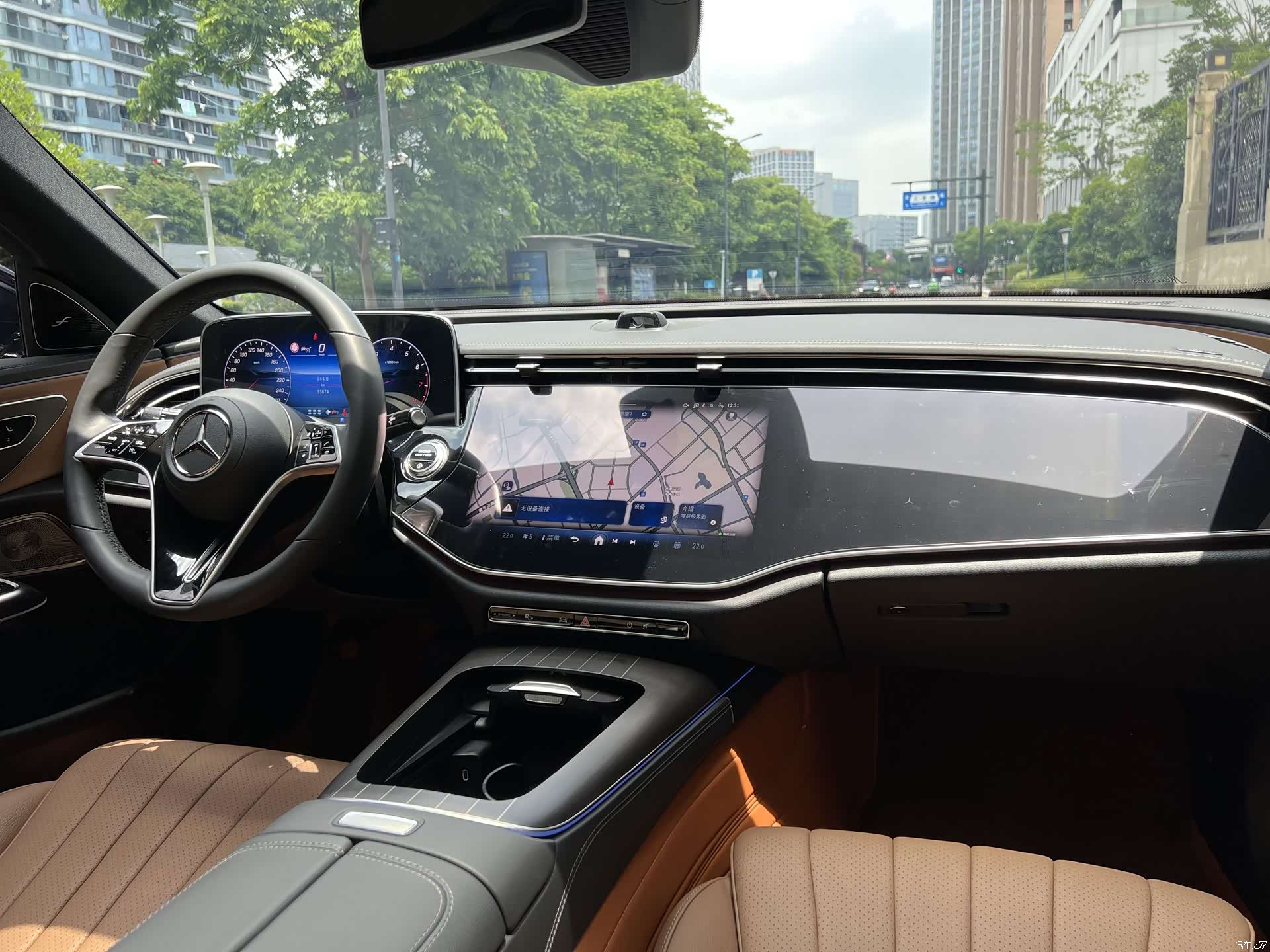 Mercedes-Benz E-Class, 2024 16