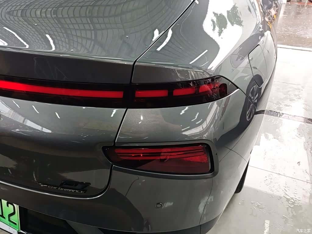 Xpeng P7, 2022 8