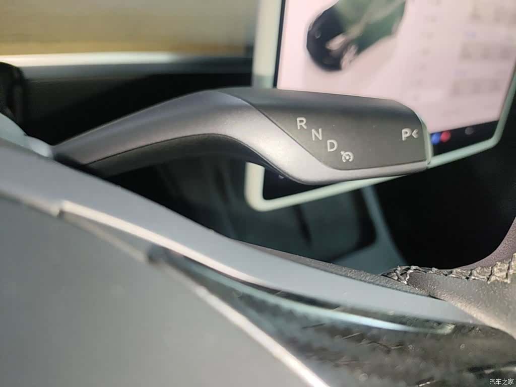 Tesla Model Y, 2023 14