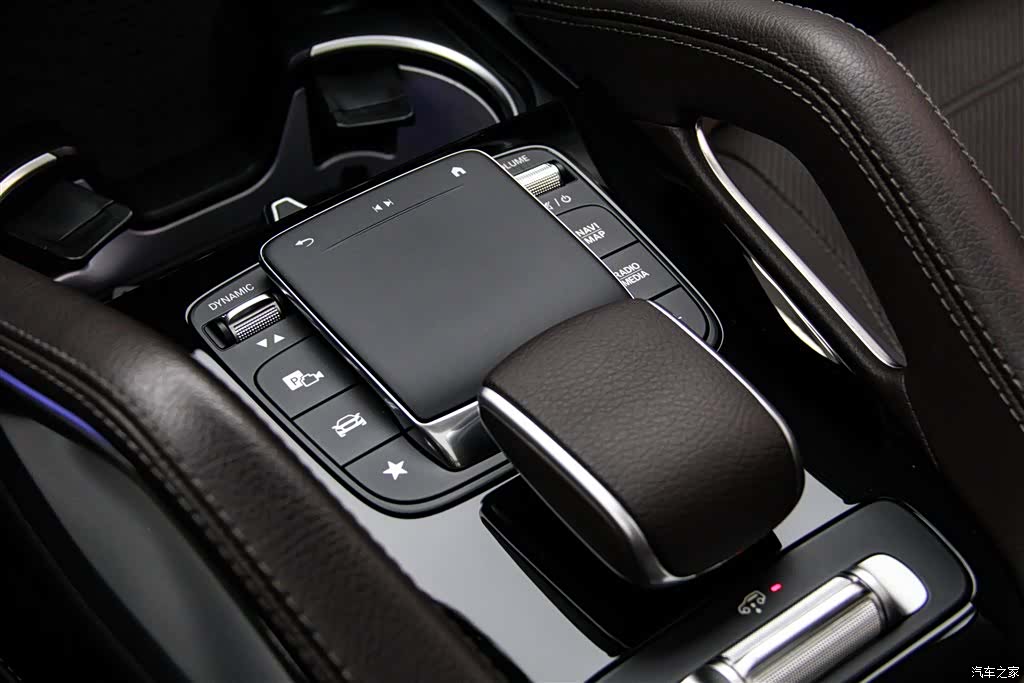Mercedes-Benz GLS, 2024 21