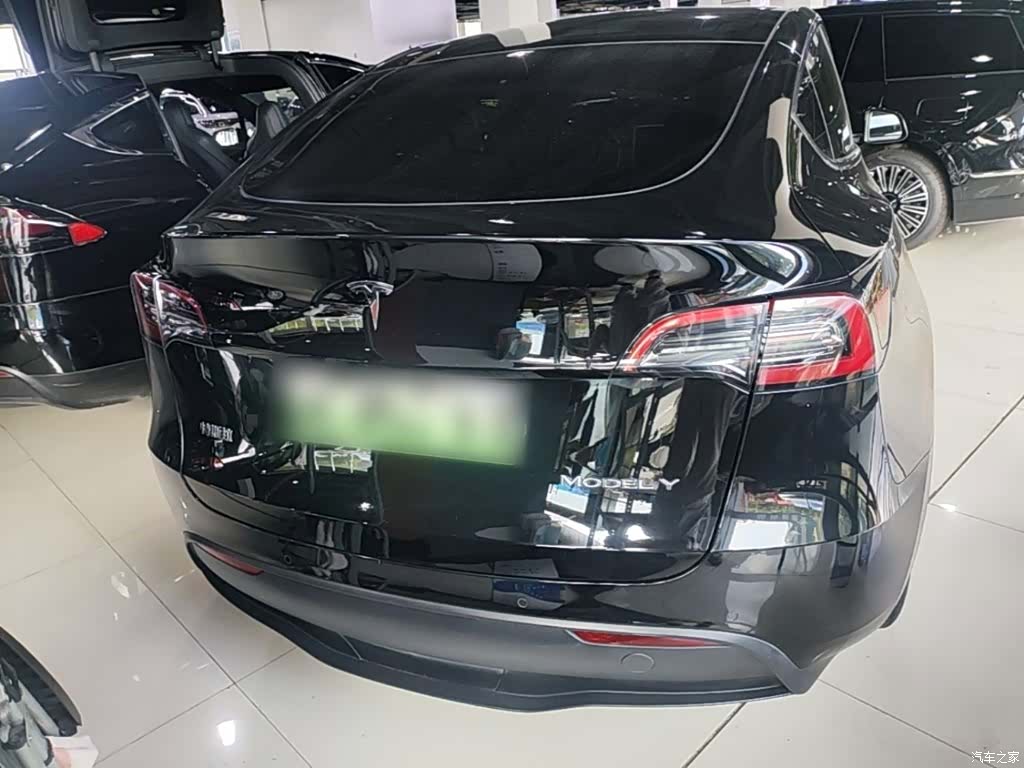 Tesla Model Y, 2023 6