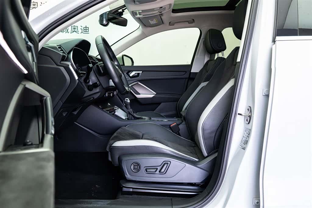Audi Q3, 2023 8