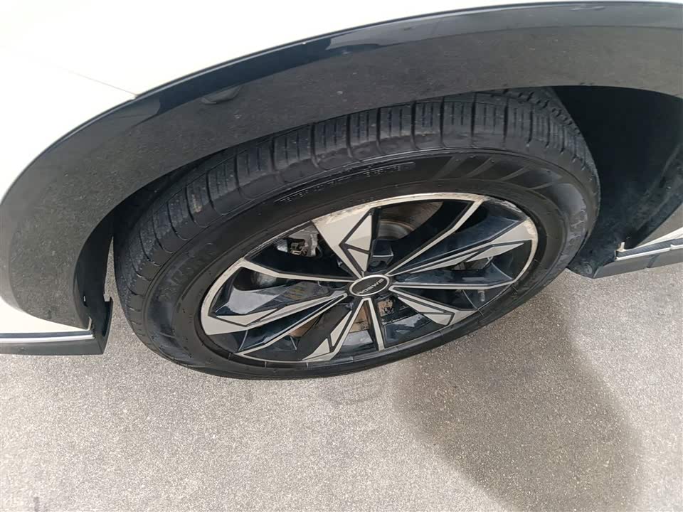 Roewe RX5 New energy