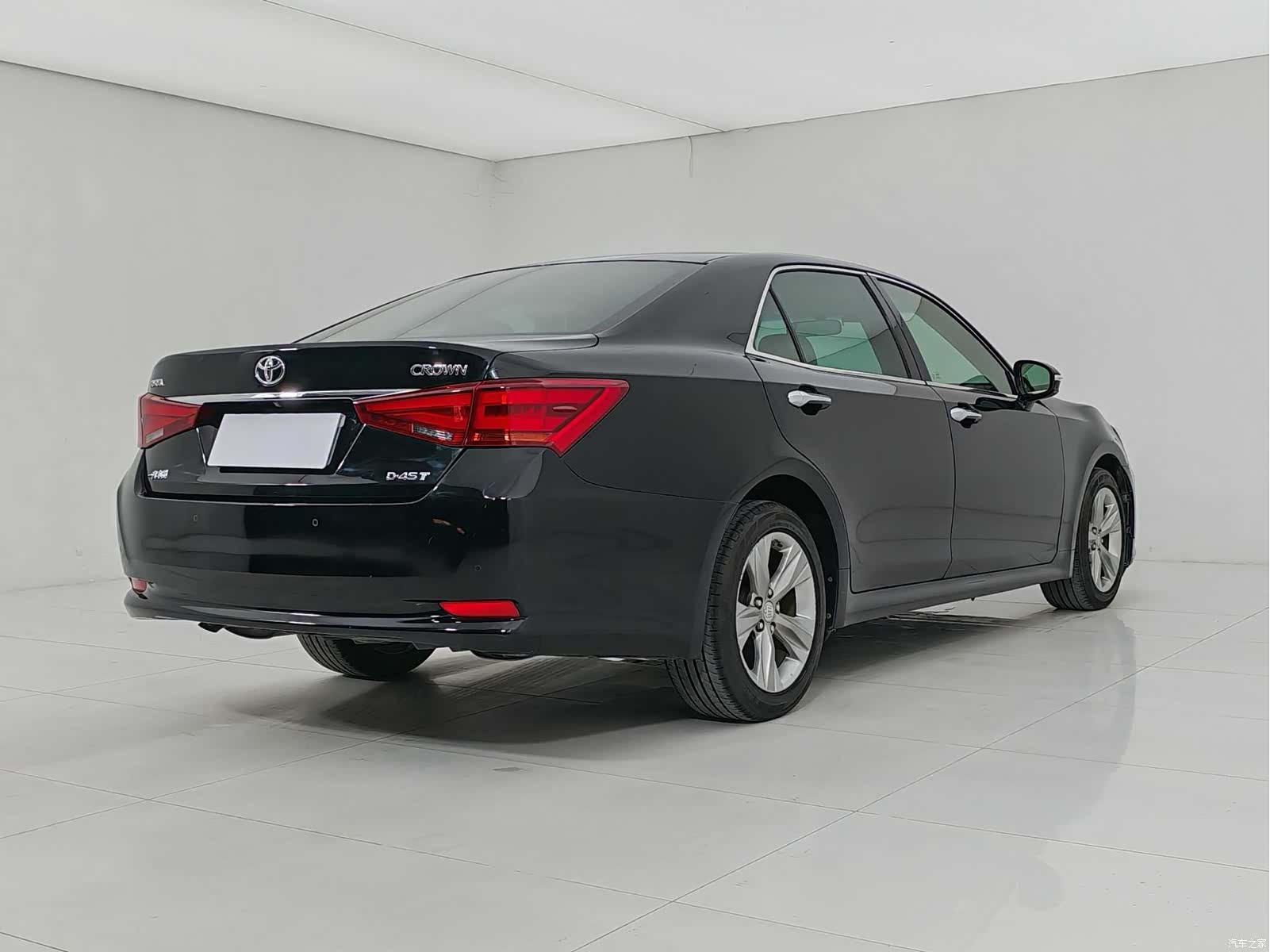Toyota Crown, 2016 6