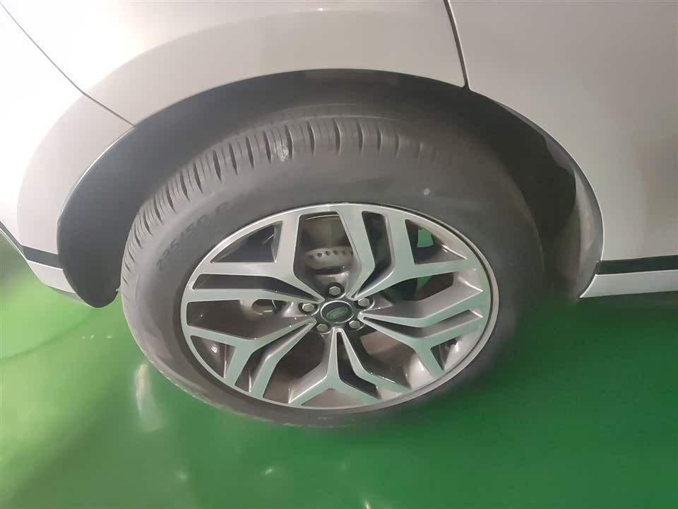 Land Rover Range Rover Aurora