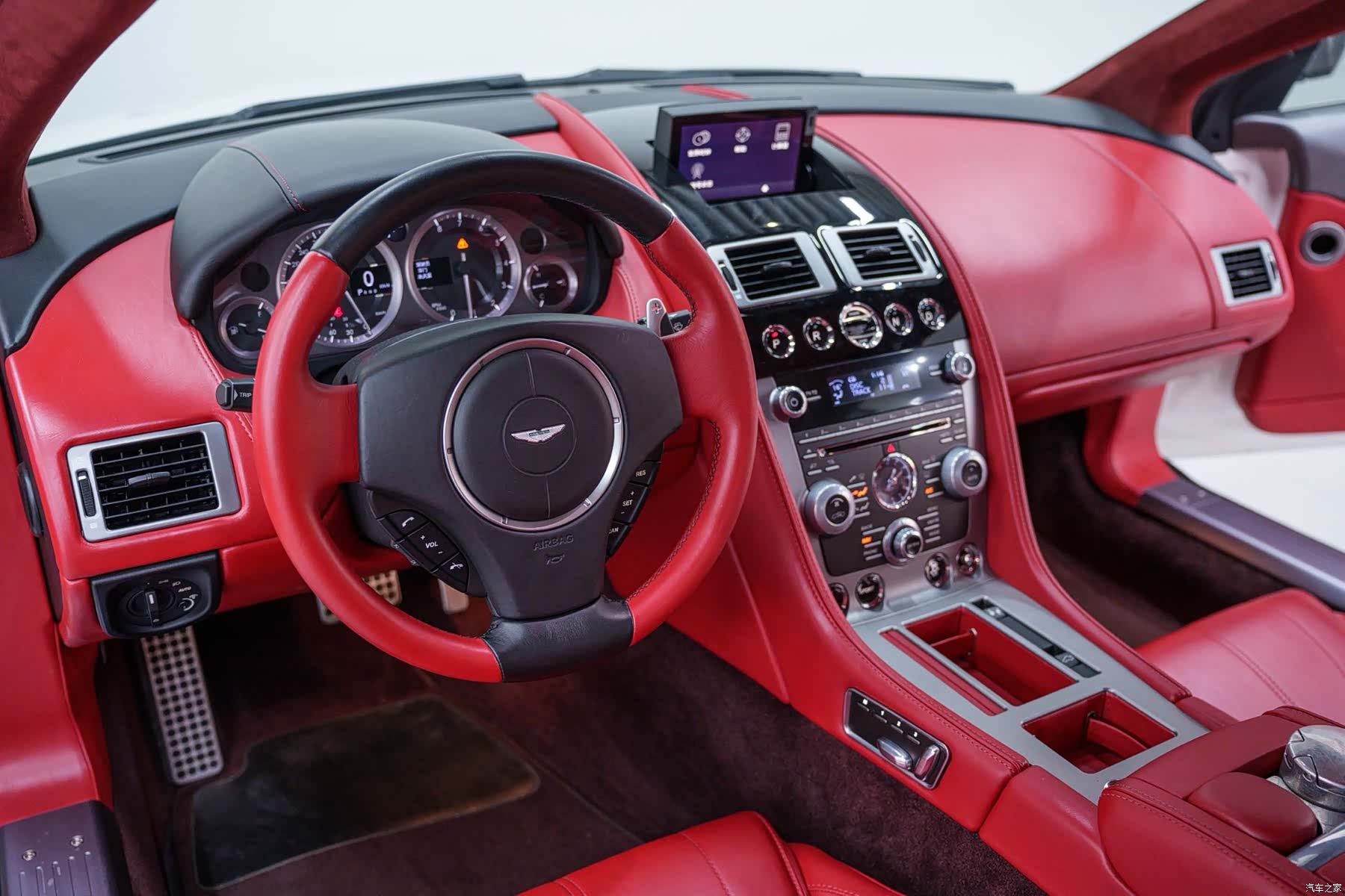 Aston Martin DB9, 2014 11